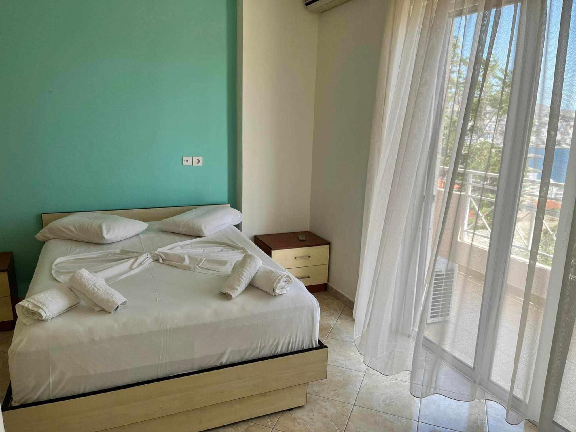 Mariana Apartments Sarande Exterior photo