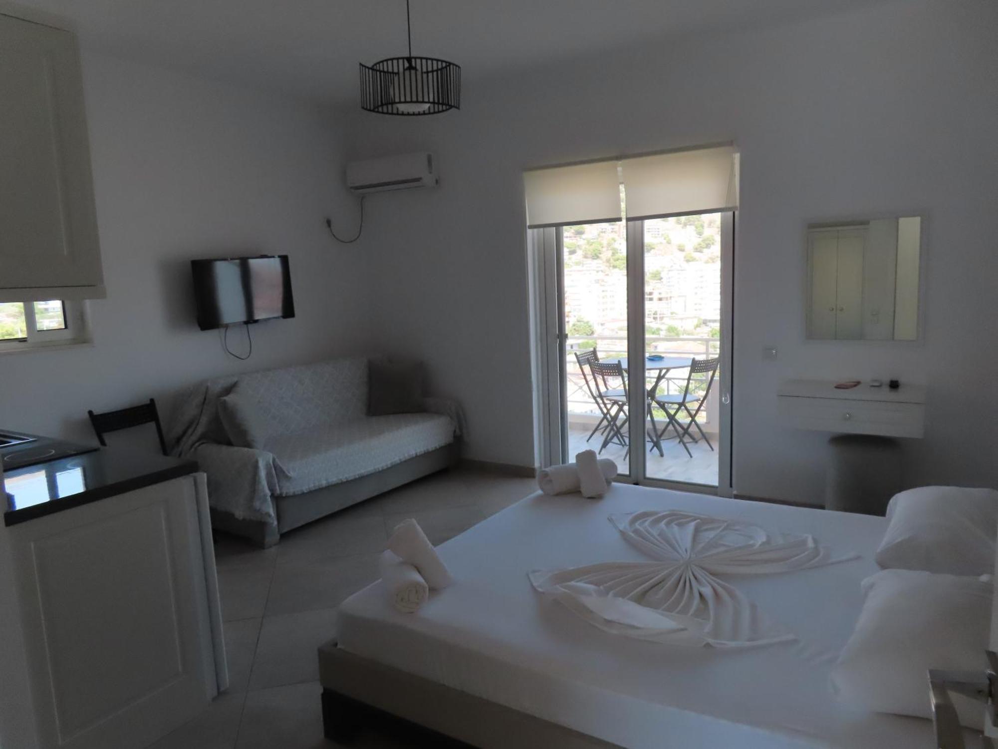 Mariana Apartments Sarande Exterior photo