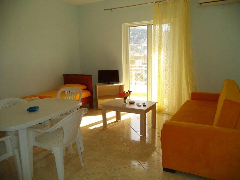 Mariana Apartments Sarande Exterior photo