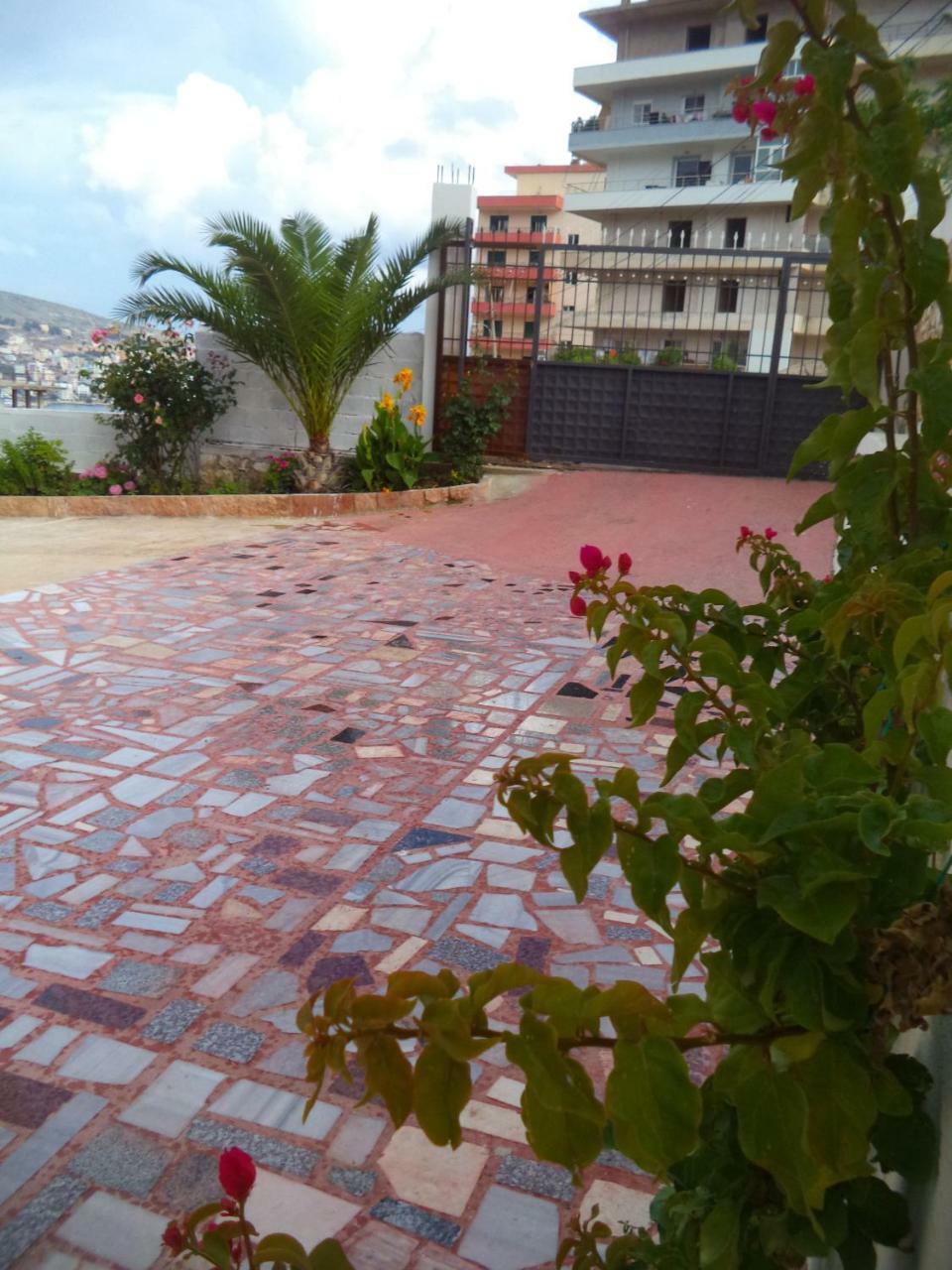 Mariana Apartments Sarande Exterior photo